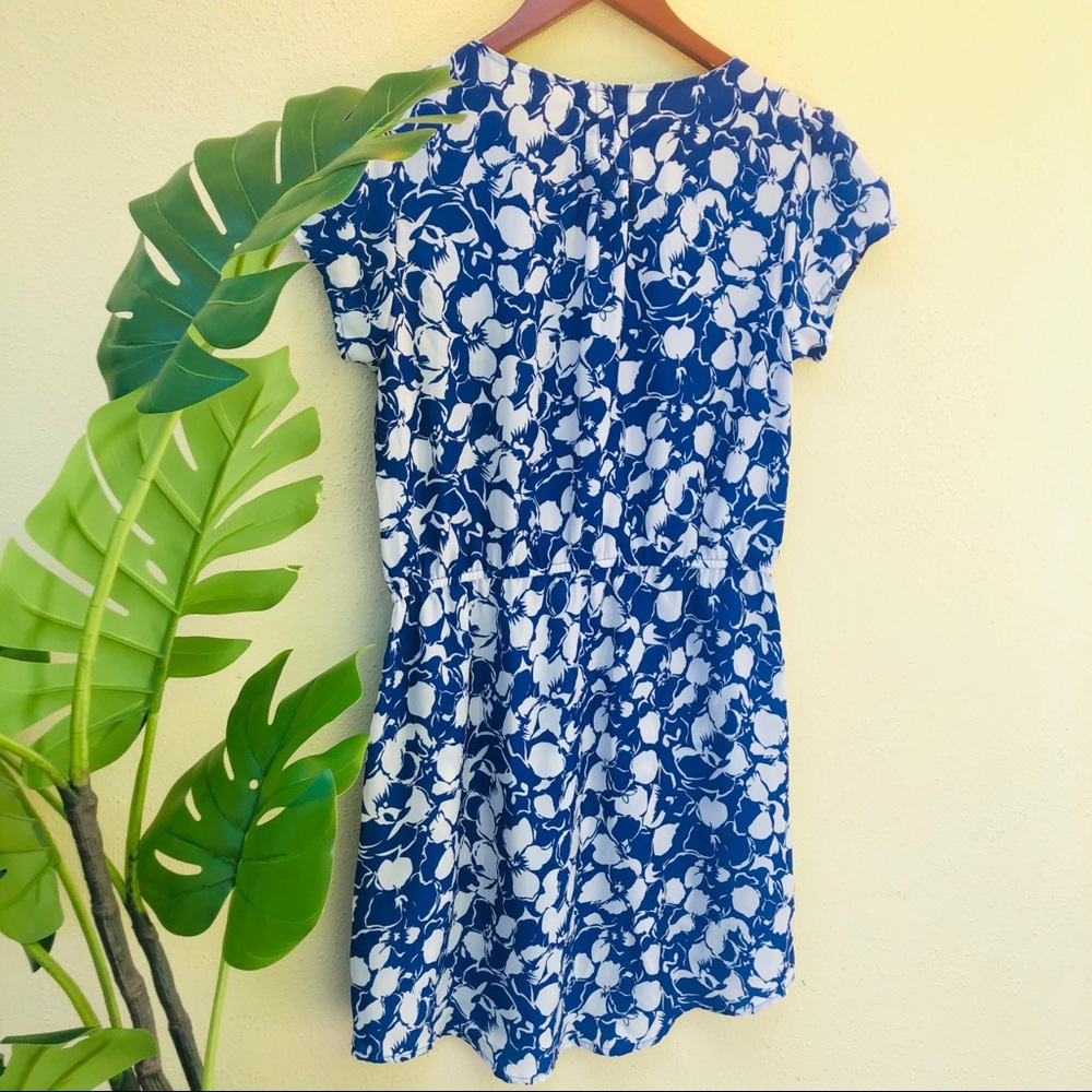 Urban Outfitters hibiscus floral button down dress - Picture 5 of 5